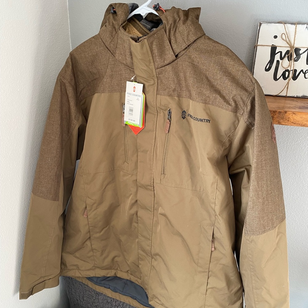 Brown Free country men’s Coat!